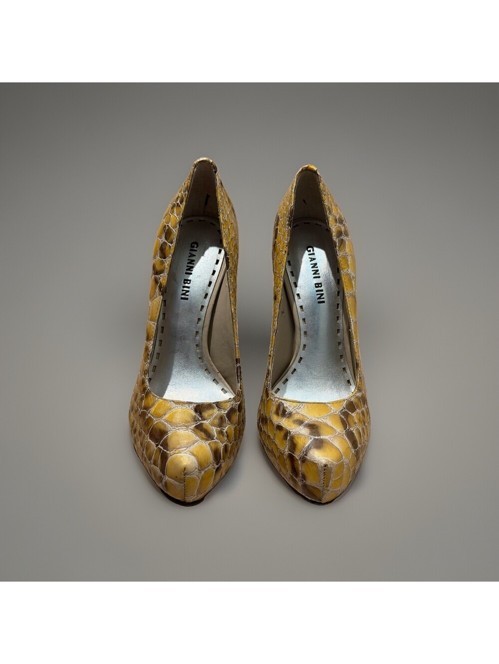 Gianni Bini Yellow Snake Print Pointed Toe High Heels Women's 7M Late 2000s